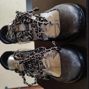 Chanel shoes new in box size 39